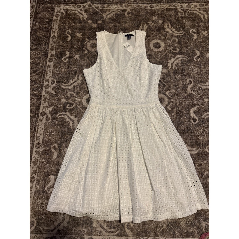 Gap White Eyelet Cotton Fit and Flare Eyelet Dress Sleeveless V-Neck Size 0